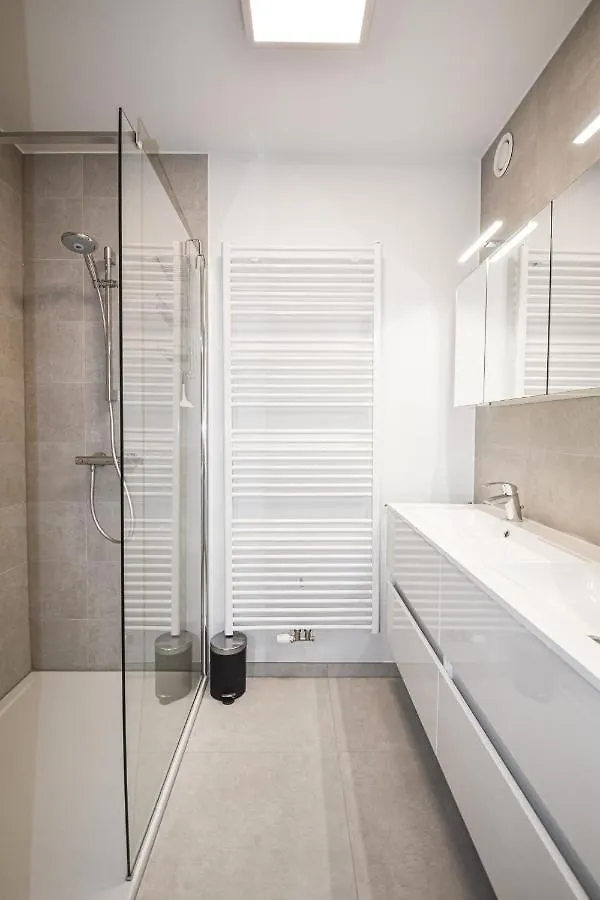 Crystal Residences - Luxurious Seaside Apartments Ostende 0*,  Belgique